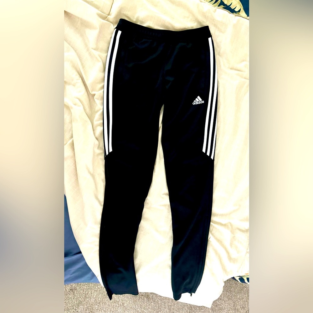 Women’s Adidas Soccer sweatpants, size  XS, black, excellent condition,…